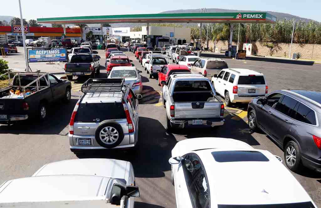 10 TIPS PARA AHORRAR GASOLINA QUE QUIZAS NO CONOZCAS, LA NUMERO 9 TE HARA AHORRAR MUCHISIMO!!!